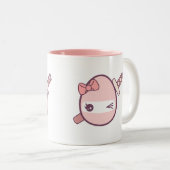 Cute roze ninja eieren met een Katana Tweekleurige Koffiemok (Voorkant rechts)