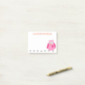 Cute roze owl met gepersonaliseerde naam voor hart post-it® notes (Op bureau)