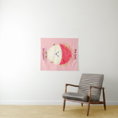 Cute roze rambutan cartoon afbeelding wandkleed (In Situ (horizontaal))