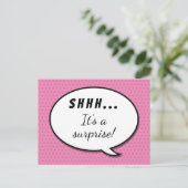 Cute roze verrassingsfeest op feestdag uitnodiging briefkaart (Staand voorkant)