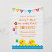 Cute Rubber Duck Twins Polka Dot Birthday Party Kaart (Voorkant / Achterkant)
