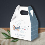 Cute Rust Navy Plane Cloud Sky Star Kids Birthday Bedankdoosjes<br><div class="desc">Het is een verbluffend, klein, vaag waterverf, illustratie van het vliegtuig met een aangepast jaar en wolkensterren, garland THEME BIRTHDAY Collectie. Het is perfect voor je kleine verjaardagsfeestje. Het is zeer gemakkelijk om, met uw persoonlijke details aan te passen. Als u een ander bijpassend product of aanpassing nodig hebt, bericht...</div>