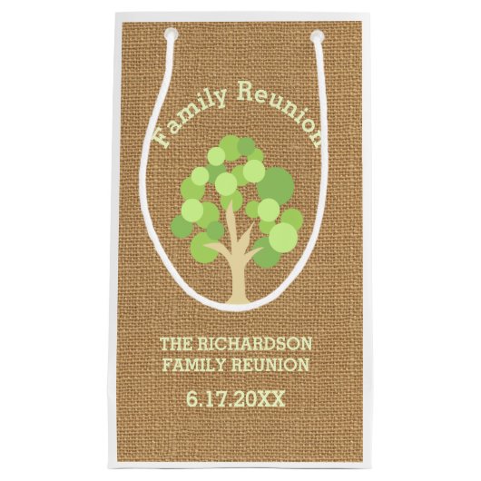Cute Rustic Green Tree and Burlap Family Reunion Klein Cadeauzakje (Voorkant)