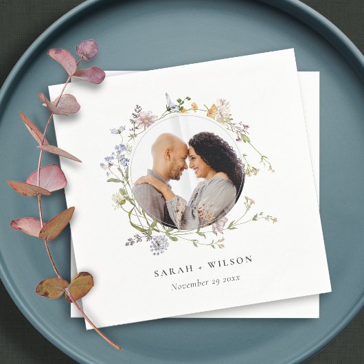 Cute Rustic Meadow Floral Wreath Photo Wedding Servet