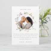 Cute Rustic Meadow Floral Wreath Weduwfoto Bedankkaart (Staand voorkant)