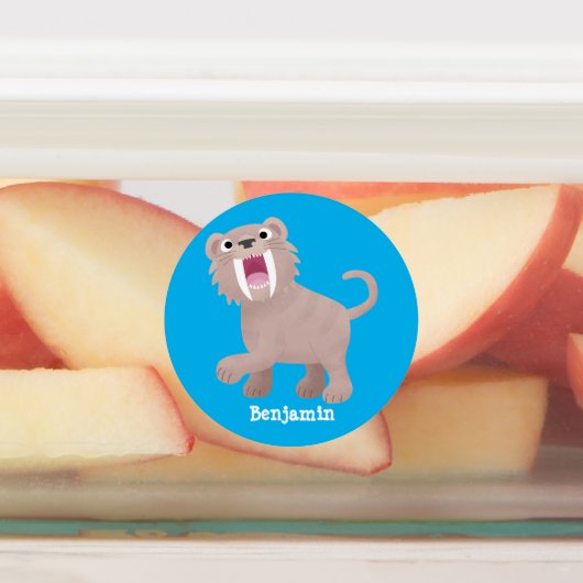 Cute Saber Toothed Tiger Smilodon cartoon Labels (Aangebracht)