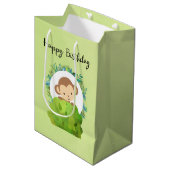 Cute Safari Monkey Happy Birthday Medium Cadeauzakje (Voorkant Gekanteld)