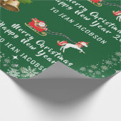Cute Santa Unicorn Modern Script Holly Personalise Cadeaupapier (Hoek)