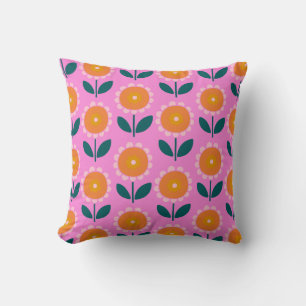 Cute Scandinavian Flowers in Pink and Oranje Kussen