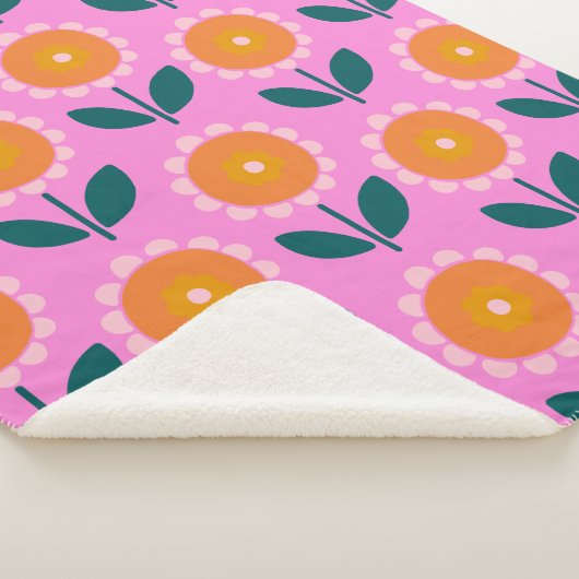 Cute Scandinavian Flowers in Pink and Oranje Sherpa Deken (3/4)
