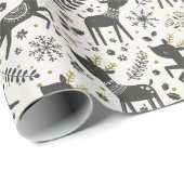 Cute Scandinavian reindeer with flowers.  Cadeaupapier (Rol Hoek)