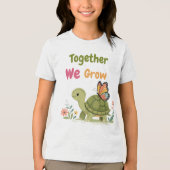 Cute Schildpad en Vlinder Samen Groeien T-Shirt (Voorkant)