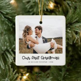 Cute script Onze eerste kerstfoto Keramisch Ornament