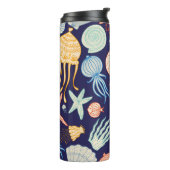 Cute seamless pattern with jellyfish, shells, fish thermosbeker (Gedraaid links)