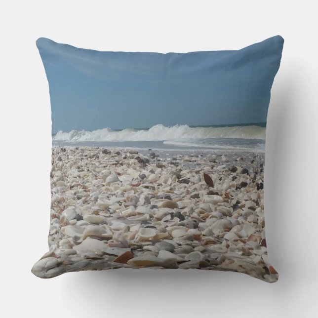 Cute Seashells on the Beach Photo Print Buitenkussen (Voorkant)