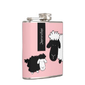 Cute Sheeps Illustratie zwart-wit op zwart Heupfles (Rechts)