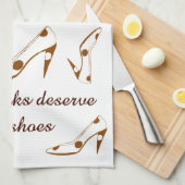 Cute Shoes Brown and White Theedoek (Quarter Fold)