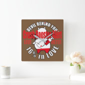 Cute Shy Devil in LOVE Vierkante Klok (Huis)