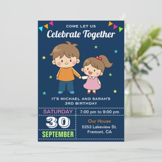 Cute Siblings Twin Birthday Party Invitation Kaart (Staand voorkant)