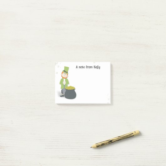 Cute Simple Leprechaun St. Patrick's Day Green Post-it® Notes (Op bureau)