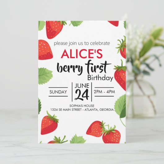 Cute Simple Red Berry Sweet Birthday Invitation Kaart (Staand voorkant)
