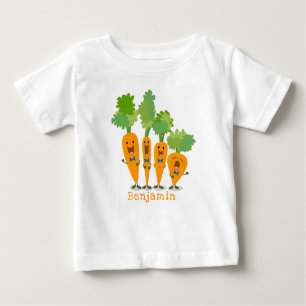 Cute singing carrot cartoon illustratie