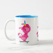 Cute Skateboarding Cartoon Unicorn Tweekleurige Koffiemok (Links)