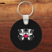 Cute Skunk In Love Couple Heart _ Valentines Day Sleutelhanger (Voorkant)