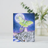 Cute Slapende Cat met Luna Moth, Mon briefkaart (Staand voorkant)