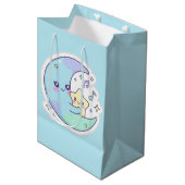Cute Sleeping Moon & Stars Baby Blue Ramadan Gift  Medium Cadeauzakje (Voorkant Gekanteld)