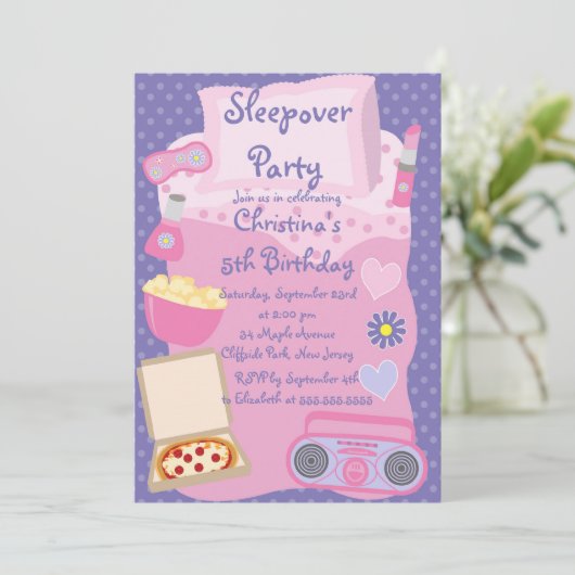 Cute Sleepover Birthday Party Invitations Kaart (Staand voorkant)