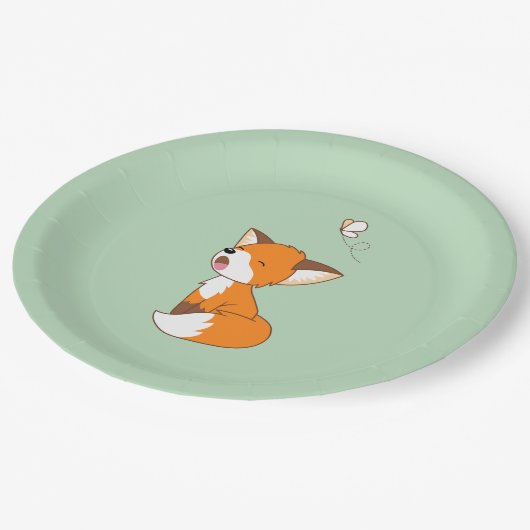 Cute Sleepy Little Fox on Green Papieren Bordje (Gekanteld)