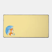 Cute Sleepy Little Fox onder Umbrella op Yellow Bureaumat (Voorkant)