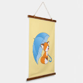 Cute Sleepy Little Fox onder Umbrella Yellow Hangend Wandkleed (Gebogen)