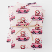 Cute Sloth Driving a Pink Convertible Pattern Inpakpapier Vel (In situ)