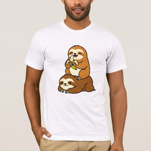 Cute Sloth Eating Banana on Lazy Sloth Funny Carto T-shirt (Voorkant)