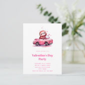 Cute Sloth in a Pink Convertible Uitnodiging Briefkaart (Staand voorkant)