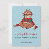 Cute Sloth in Sweater Snowy Winter Merry Kerstmis Feestdagenkaart (Voorkant)
