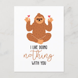 Cute Sloth Meditating Briefkaart