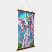 Cute Smiling Baby Dragon met Flowers Hangend Wandkleed (Gebogen)