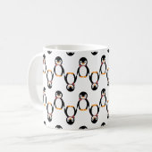 Cute Smiling Penguin met Scarf Koffiemok (Voorkant links)