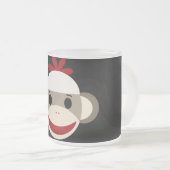 Cute Smiling Sock Monkey Face op Red Black Matglas Koffiemok (Voorkant rechts)