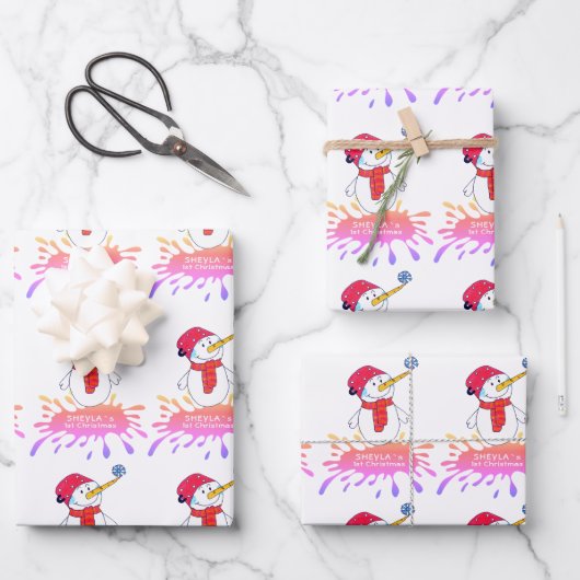 Cute Snowman Baby's eerste kerstroze Baby Inpakpapier Vel (Voorkant)