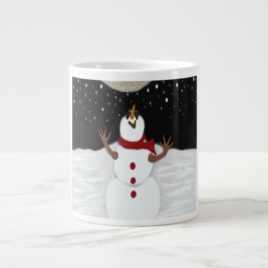 Cute Snowman die de maan schilderen Grote Koffiekop (Voorkant)