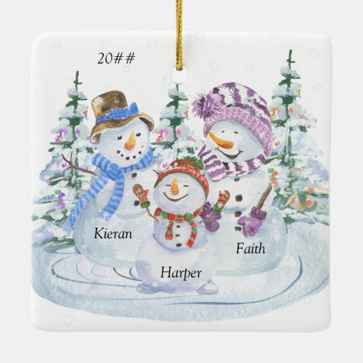 Cute Snowman Familie van 3 Gepersonaliseerde Kerst Keramisch Ornament (Achterkant)