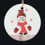 Cute Snowman in Red Keramisch Ornament<br><div class="desc">Een schattige sneeuwman met een rode pet sjaal en mittens,  een grote grijs en een kleine hartwangen.</div>