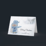 Cute Snowman in Winter Fotografie Kerstmis Kaart<br><div class="desc">kerstkaart met een schattige foto met een kleine sneeuwpop. In de winter stond hij buiten met sneeuw die om zich heen viel. Deze schattige kleine jongen is gekleed in blauw gebreide buitenkleding. Een witte/grijze vlek op de achtergrond.</div>