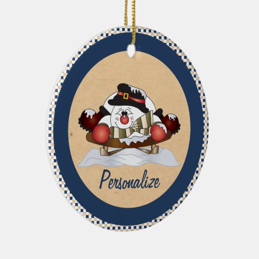 Cute Snowman op een 'Sled Blue'-Ornament Keramisch Ornament (Rechts)