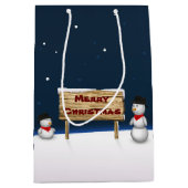 Cute Snowmen die vrolijk kerstfeest wensen Medium Cadeauzakje (Voorkant)