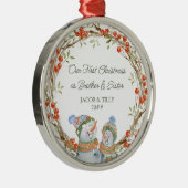 Cute Snowmen en Rustic Winter Berry Wreath Metalen Ornament (Rechts)